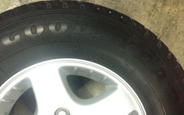 แม็กขอบ15 IZUSU พร้อมยาง 225-75-15