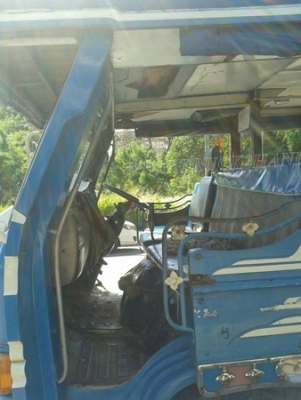 รถโดยสารสองแถว ยี่ห้อ HINO 117 แรงม้า  ปีจดทะเบียน 2531