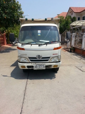 รถ 6 ล้อ ดั๊ม ฮีโน่