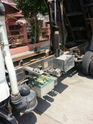 รถ 6 ล้อ ดั๊ม ฮีโน่