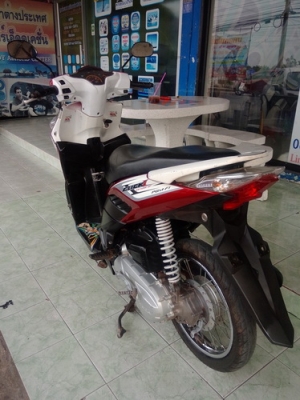 Honda Click 110i สีแดง รถปี52 รถเดิมๆพร้อมใช้งาน ราคาถูกครับ