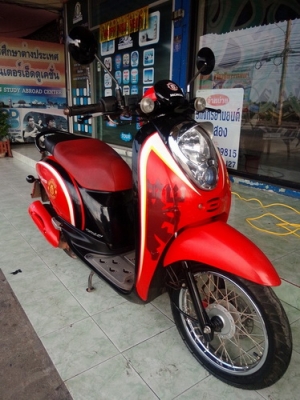 Honda Scoopy i Limited Edition ลาย แมนยู รถสวยๆราคาถูกๆครับ
