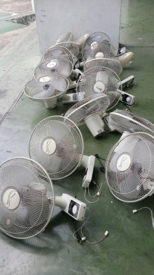 พัดลมวงจรติดผนัง Panasonic 16 นิ้ว รุ่น f-bu16b จำนวน 20 ตัวครับ ตัวละ 850.- บาท เหมาราคาพิเศษครับ พัดลมวงจรติดผนัง Panasonic 16 นิ้ว รุ่น f-bu16b จำนวน 20 ตัวครับ ตัวละ 850.- บาท เหมาราคาพิเศษครับ