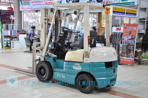 ขายรถโฟล์คลิฟท์มือสอง TOYOTA รุ่น 6FD15-11559 ราคา 265,000 บาท นำเข้าจากประเทศญี่ปุ่น 100\% ไม่เคยใช้งานในประเทศไทย