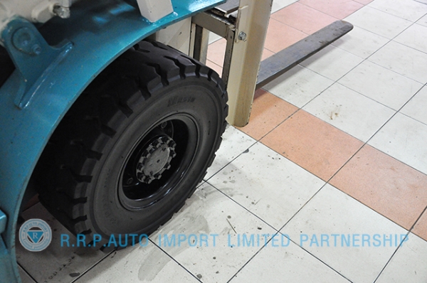 ขายรถโฟล์คลิฟท์มือสอง TOYOTA รุ่น 6FD15-11559 ราคา 265,000 บาท นำเข้าจากประเทศญี่ปุ่น 100\% ไม่เคยใช้งานในประเทศไทย