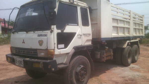 MITSUBISHI FN527MA25130  เกืยร์10สปีด เครื่อง6D16 รถสวยทะเบืยนปี60 สนใจติดต่อ 0835601591 หรือ 0903494058