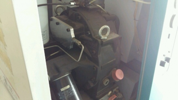 ปั้มลมสกรู 20 แรง hanshin  สภาพนางฟ้าเลย ใช้งานมา 1 ปี