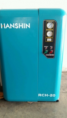 ปั้มลมสกรู 20 แรง hanshin  สภาพนางฟ้าเลย ใช้งานมา 1 ปี