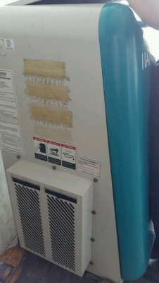 ปั้มลมสกรู 20 แรง hanshin  สภาพนางฟ้าเลย ใช้งานมา 1 ปี