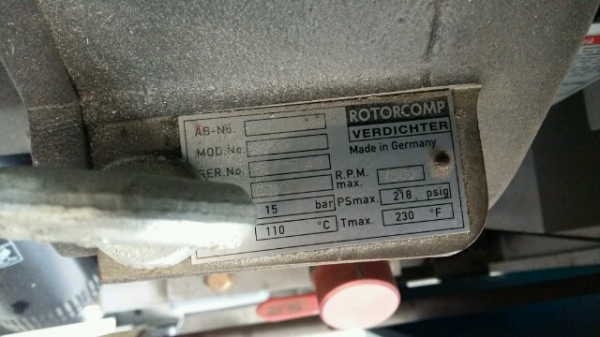 ปั้มลมสกรู 20 แรง hanshin  สภาพนางฟ้าเลย ใช้งานมา 1 ปี