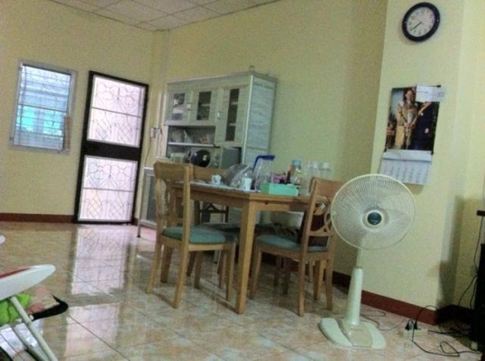 ขายทาวน์เฮ้าส์ 2 ชั้น ในซอยแบริ่ง 48 เนื้อที่ 17 ตร.ว. ใกล้รถไฟฟ้า