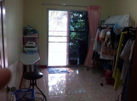 ขายทาวน์เฮ้าส์ 2 ชั้น ในซอยแบริ่ง 48 เนื้อที่ 17 ตร.ว. ใกล้รถไฟฟ้า ขายทาวน์เฮ้าส์ 2 ชั้น ในซอยแบริ่ง 48 เนื้อที่ 17 ตร.ว. ใกล้รถไฟฟ้า