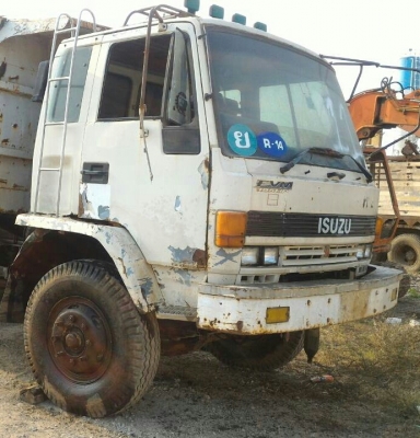 สิบล้อ อีซูชุ ร็อค195 ดั้ม 2เพาใหญ่ สโลส ช่วงล่างแคชชีใหญ่ สภาพดีพร้อมใช้ ทะเบียนพร้อมโอน