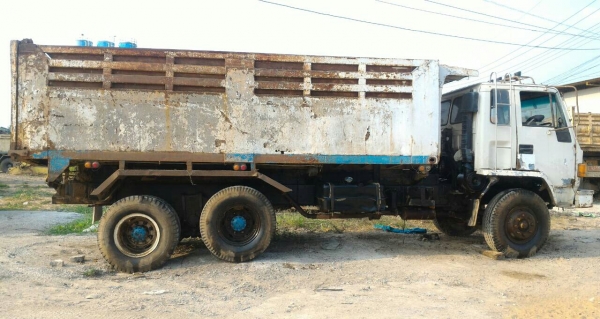 สิบล้อ อีซูชุ ร็อค195 ดั้ม 2เพาใหญ่ สโลส ช่วงล่างแคชชีใหญ่ สภาพดีพร้อมใช้ ทะเบียนพร้อมโอน