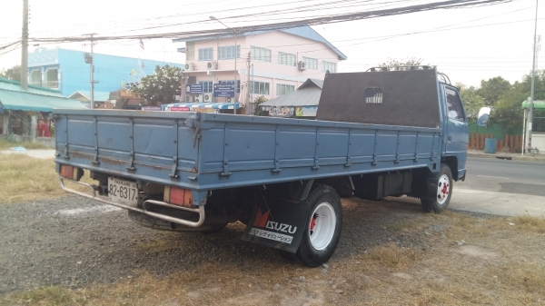 ขาย285000บาท รถอีซูซุ6ล้อNPRเครื่อง110แรงพวงมาลัยเพาเวอร์ ขาย285000บาท รถอีซูซุ6ล้อNPRเครื่อง110แรงพวงมาลัยเพาเวอร์