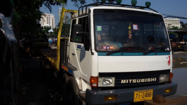 ขายด่วน ! MISUBISHI FUSO 517