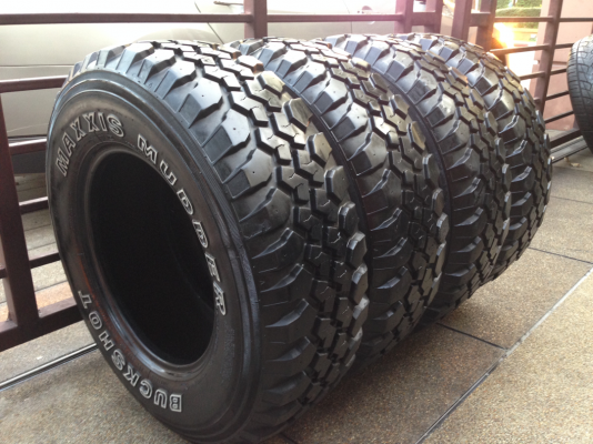 ยาง Mud Maxxis 245 75 16 สิ้นปี13 พร้อมใช้งาน ราคาไม่แพง