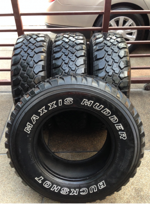 ยาง Mud Maxxis 245 75 16 สิ้นปี13 พร้อมใช้งาน ราคาไม่แพง
