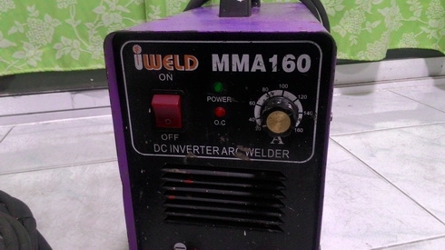 ตู้เชื่อม ยี่ห้อ IWELD ระบบซุปเปอร์อินเวอร์เตอร์ ขนาด 160 แอมป์ สภาพพร้อมใช้งานครับ ตู้เชื่อม ยี่ห้อ IWELD ระบบซุปเปอร์อินเวอร์เตอร์ ขนาด 160 แอมป์ สภาพพร้อมใช้งานครับ