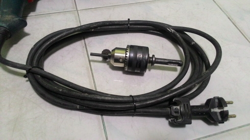 สว่านไฟฟ้าระบบโรตารี่ BOSCH รุ่น 2-26DE ทำงาน 3 ระบบ พร้อมใช้งานครับ สว่านไฟฟ้าระบบโรตารี่ BOSCH รุ่น 2-26DE ทำงาน 3 ระบบ พร้อมใช้งานครับ