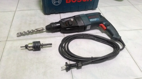 สว่านไฟฟ้าระบบโรตารี่ BOSCH รุ่น 2-26DE ทำงาน 3 ระบบ พร้อมใช้งานครับ