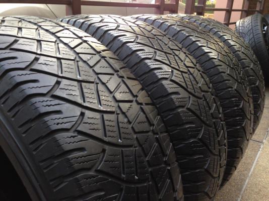 ยาง Michelin Latitude 265 65 17 ดอกเยอะ พร้อมใช้งาน ราคาไม่แพง