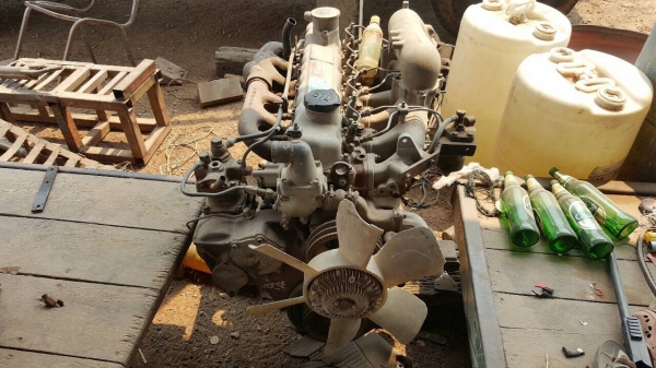 ขาย เครื่อง HINO EH700 168 แรงม้า ไม่มีใบคุม มีปั้มลม ไดชาร์ต ไดสตาร์ทครบ