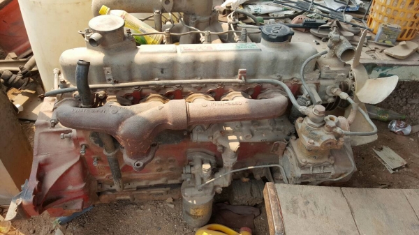 ขาย เครื่อง HINO EH700 168 แรงม้า ไม่มีใบคุม มีปั้มลม ไดชาร์ต ไดสตาร์ทครบ