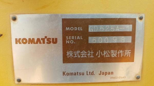 ขาย รถเกรด KOMATSU GD625A-1 เอกสารเล่มทะเบียนครบ รถพร้อมใช้ เครื่องดี ปั้มดี ยางเต็ม