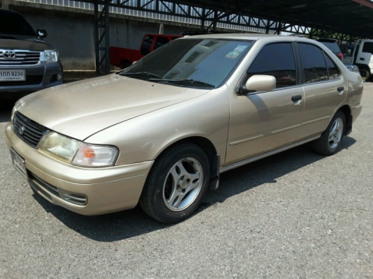 ขาย Nissan Sunny พระอาทิตย์ ไฟแยก 1.6LPG ปี 97.