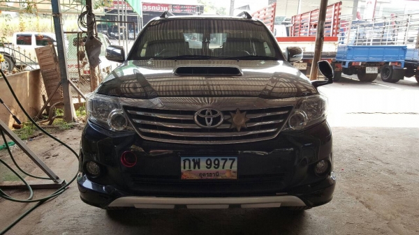 ขาย TOYOTA FORTUNER 3.0 4X4 ปี 2007/2550 รถมือเดียวป้ายแดง เครื่องดี ภายในสวย ทะเบียนพร้อมโอนครับ