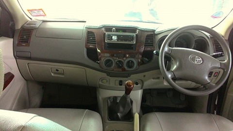 วีโก้บ้าน ๆ 3.0G Mt.