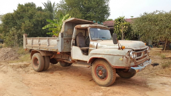 ขาย 6 ล้อดั้ม หัวยาว เครื่อง EH100 150 แรงม้า เฟืองท้ายใหญ่ FUSO ทะเบียนพร้อมโอน