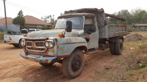 ขาย 6 ล้อดั้ม หัวยาว เครื่อง EH100 150 แรงม้า เฟืองท้ายใหญ่ FUSO ทะเบียนพร้อมโอน