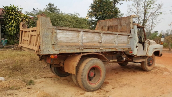 ขาย 6 ล้อดั้ม หัวยาว เครื่อง EH100 150 แรงม้า เฟืองท้ายใหญ่ FUSO ทะเบียนพร้อมโอน