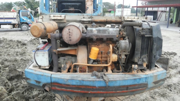 ขาย 175,000 รถแบคโฮ KOMATSU pc 40-2 เครื่องดีปั้มแรงช่วงเต็มรถพร้อมใช้ 090-772-3710 090-772-3708