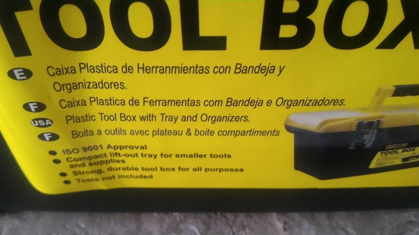ชุดกล่องใส่เครื่องมือเอนกประสงค์ ยี่ห้อ VOREX  ขนาด 49 * 27 * 24.5 ซม. มีสามชั้น  ชั้นด้านบนเป็นช่องใส่ของเล็กๆต่างๆ สามด้าน  ชั้นที่สองรองการเก็บอะไหล่ต่างๆ ชั้นที่สามในสุดเก็บเครื่องมือต่างๆ
