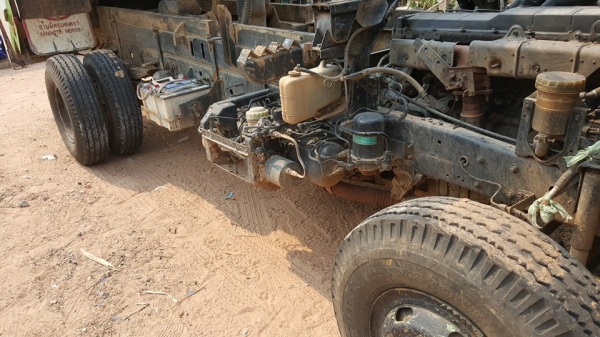 ขายรถ6ล้อบรรทุกดัมพ์ดิน5คิว กระบะยาว3.60เมตร อีซูซุเดก้า195 แชชซีสวย ยางใหม่ กระบะดี แชชซีเดิม พร้อมวิ่งงาน ขายรถ6ล้อบรรทุกดัมพ์ดิน5คิว กระบะยาว3.60เมตร อีซูซุเดก้า195 แชชซีสวย ยางใหม่ กระบะดี แชชซีเดิม พร้อมวิ่งงาน