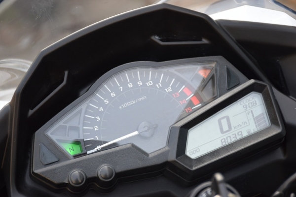 Ninja300 2014 Abs รถบ้านแท้มือเดียว วิ่งน้อย เล่มชุดโอนครบ Ninja300 2014 Abs รถบ้านแท้มือเดียว วิ่งน้อย เล่มชุดโอนครบ