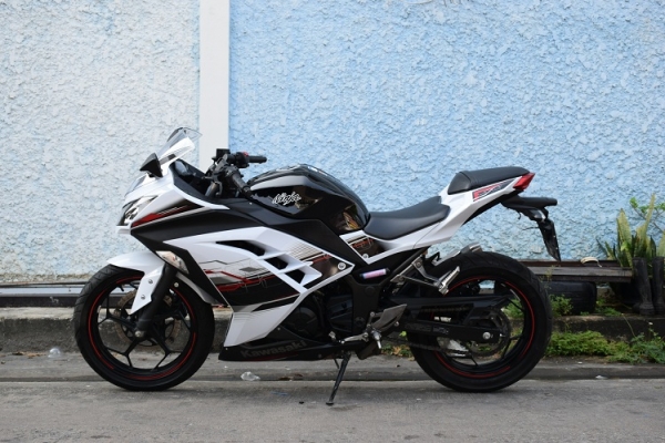 Ninja300 2014 Abs รถบ้านแท้มือเดียว วิ่งน้อย เล่มชุดโอนครบ Ninja300 2014 Abs รถบ้านแท้มือเดียว วิ่งน้อย เล่มชุดโอนครบ
