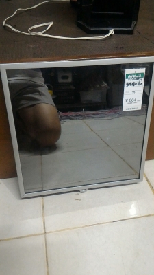 TWO IN ONE กระจก + นาฬิกา LED สีแดง จะแสดงตัวเลขออกมาเมือตรวจเจอการเคลื่อนไหวของคน