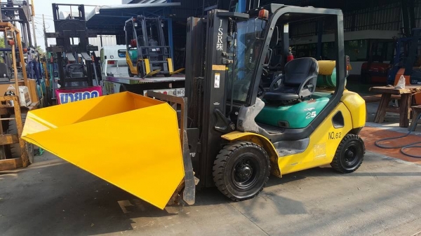 แหล่งรวมรถโฟลค์ลิฟท์งาเทฮิงร์ฟอร์คภาคตะวันออกรถงาเทกระดกเทได้สำหรับตักก้อนยางพาราตักขี้ยางและยางถ้วย