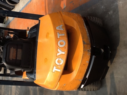 แหล่งรวมรถโฟลค์ลิฟท์งาเทฮิงร์ฟอร์คภาคตะวันออกรถงาเทกระดกเทได้สำหรับตักก้อนยางพาราตักขี้ยางและยางถ้วย