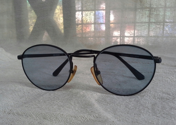 แว่นตาทรง 'หยดน้ำ' พร้อมคลิปออน  MA WEST COLLEGE made in Englad  ราชสีห์ดำ!