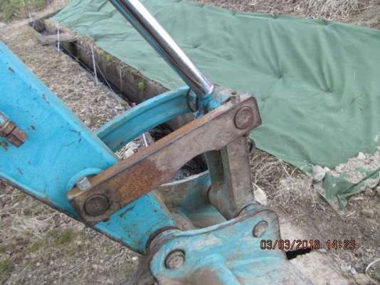 ขายรถขุดแบคโฮ เทคเตอร์ รถเคน ทุกชนิดทุกยี่ห่อนำเข้าจากญี่ปุ่นา