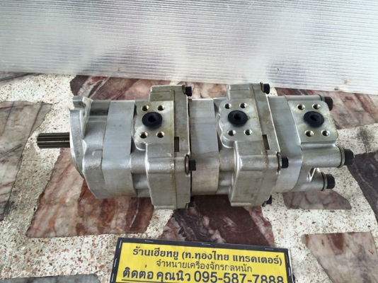 ปั้มไฮดรอลิค komatsu pc40-7 ปั้มไฮดรอลิค komatsu pc40-7