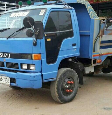 ขาย 2คัน แพ็คคู่ 580,000บ หกล้อ อีซูซุ110ฝาดำ และ มิตซู100ฝาดำ ดั้ม5คิว พ.เวอร์ ช่วงล่างท้าย Fยาง8.25 ทุกคัน สภาพพร้อมใช้งาน ทะเบียนพร้อมโอน