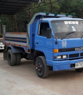 ขาย 2คัน แพ็คคู่ 580,000บ หกล้อ อีซูซุ110ฝาดำ และ มิตซู100ฝาดำ ดั้ม5คิว พ.เวอร์ ช่วงล่างท้าย Fยาง8.25 ทุกคัน สภาพพร้อมใช้งาน ทะเบียนพร้อมโอน