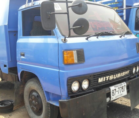 ขาย 2คัน แพ็คคู่ 580,000บ หกล้อ อีซูซุ110ฝาดำ และ มิตซู100ฝาดำ ดั้ม5คิว พ.เวอร์ ช่วงล่างท้าย Fยาง8.25 ทุกคัน สภาพพร้อมใช้งาน ทะเบียนพร้อมโอน