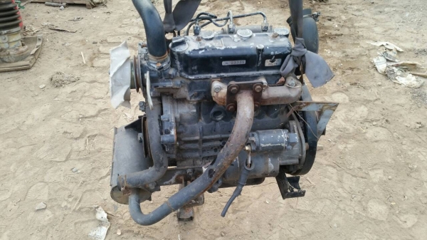 ขาย เครื่องยนต์ YANMAR ดีเชล3สูบ 13PS ไม่มีไดชาร์ท เครื่องติดได้ดี เก่านอก
